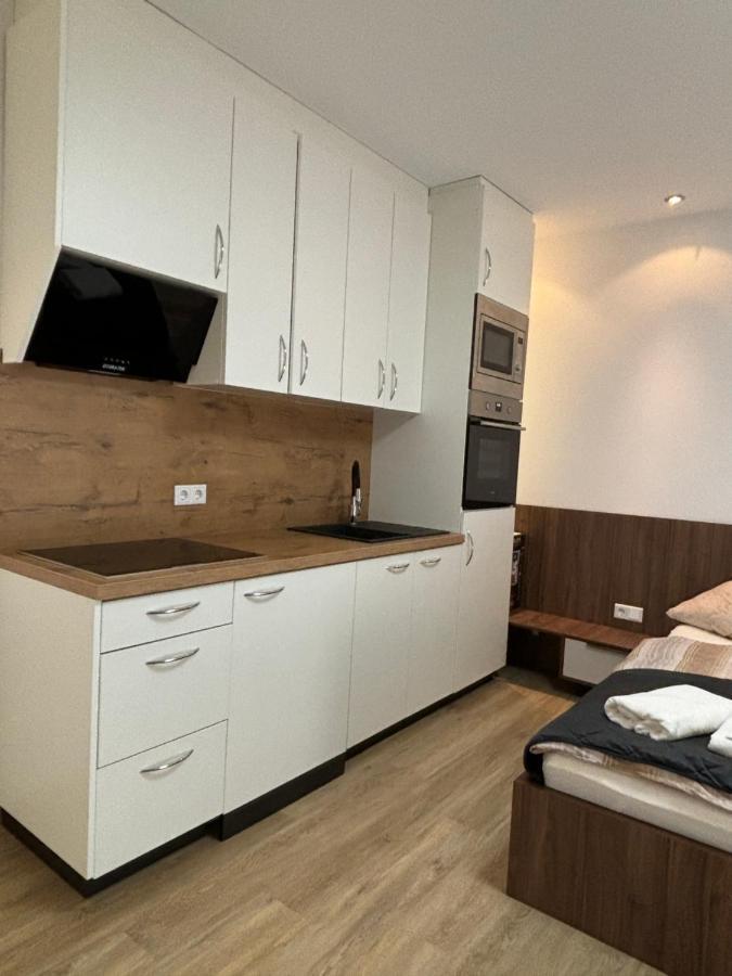 Lenti Duesseldorfer Apartment'S Eksteriør billede