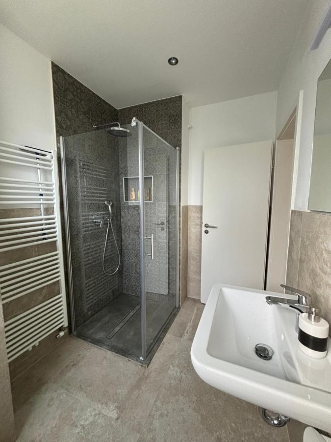 Lenti Duesseldorfer Apartment'S Eksteriør billede
