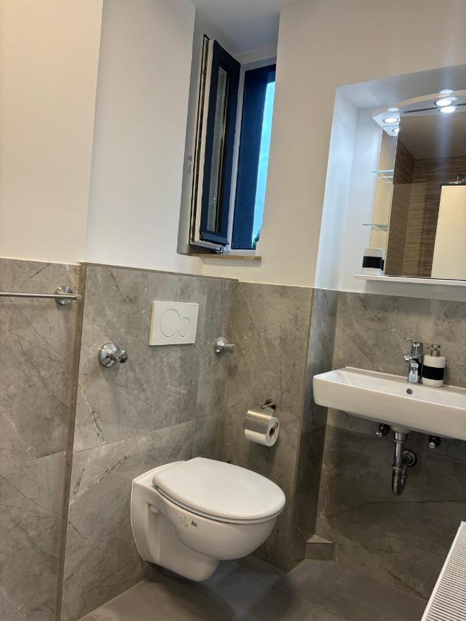 Lenti Duesseldorfer Apartment'S Eksteriør billede