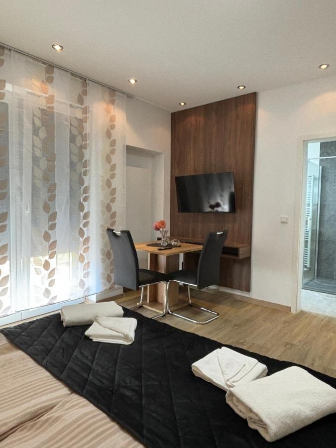 Lenti Duesseldorfer Apartment'S Eksteriør billede