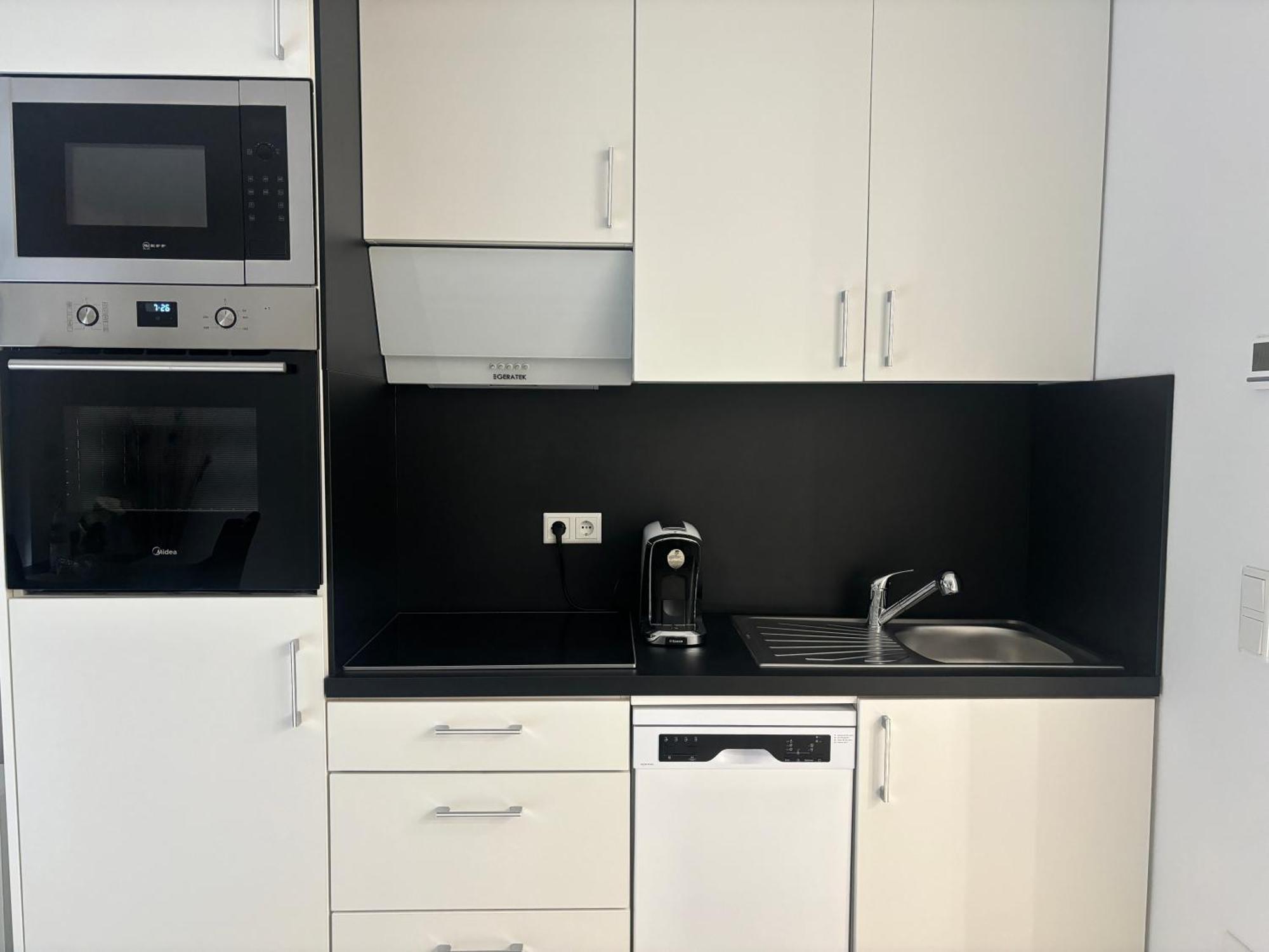 Lenti Duesseldorfer Apartment'S Eksteriør billede