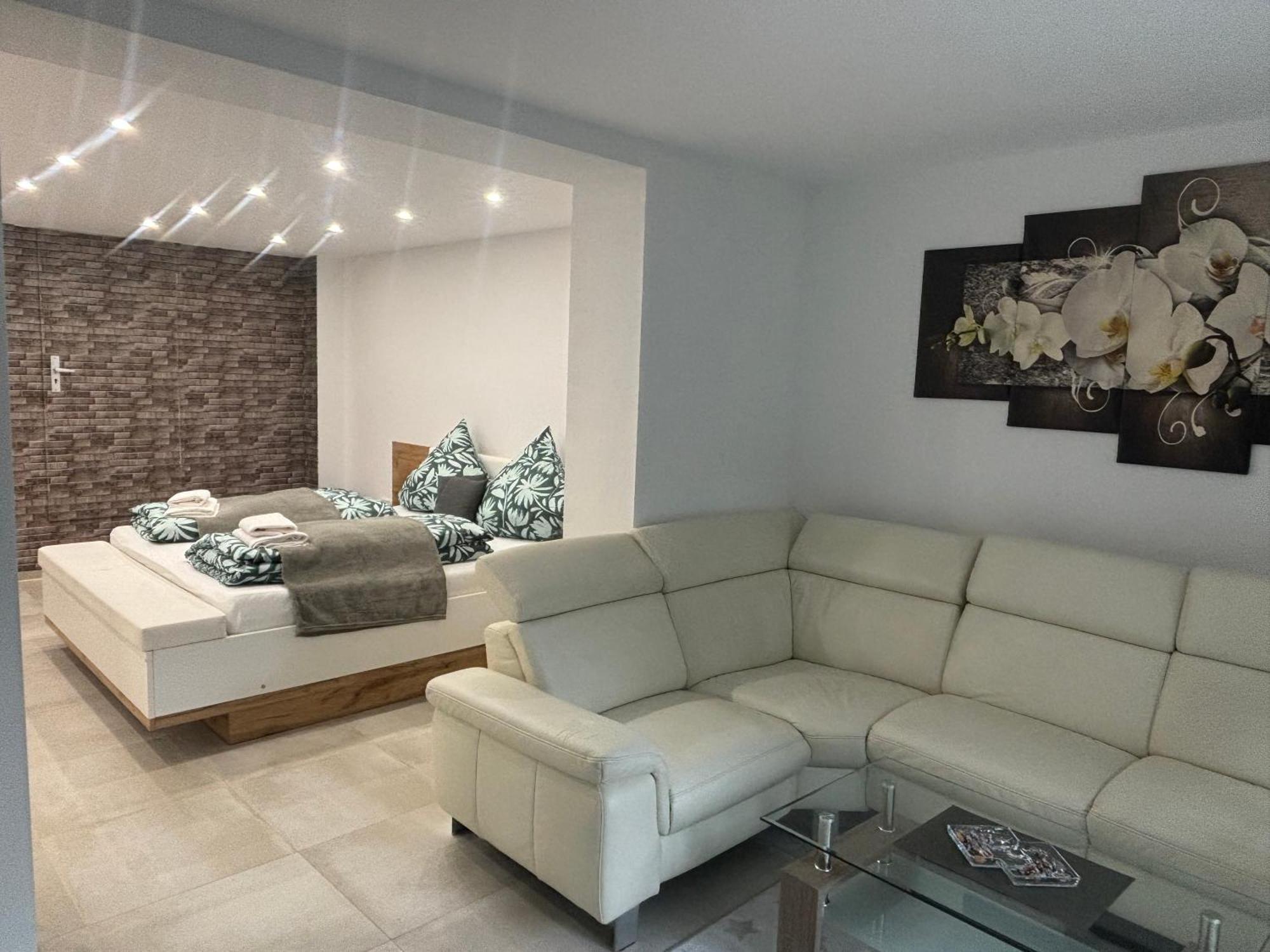 Lenti Duesseldorfer Apartment'S Eksteriør billede